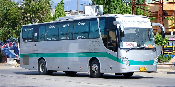 Veja os diferentes significados de sonhar com ônibus