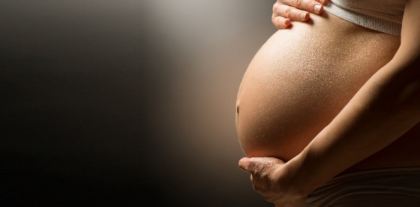 O que fazer para o bebê nascer logo? Veja dicas populares