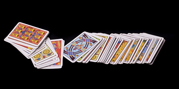 como jogar cartas ciganas