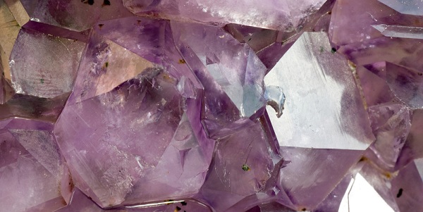 O poder das pedras preciosas e dos cristais para cura