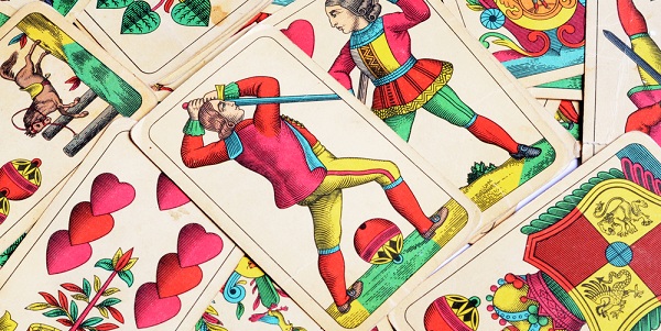 Origens da cartomancia: histórias e segredos da arte de adivinhar o futuro através das cartas.