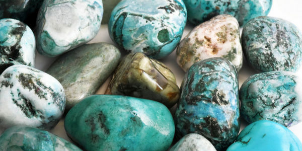 Conheça tudo sobre Turquesa – A pedra que alivia o coração