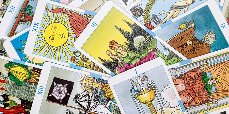 Jogue cartas de Tarot grátis e consiga respostas na hora para dúvidas no  amor e na carreira - Blog Astrocentro