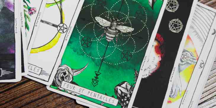 sonhar-com-cartas-de-tarot