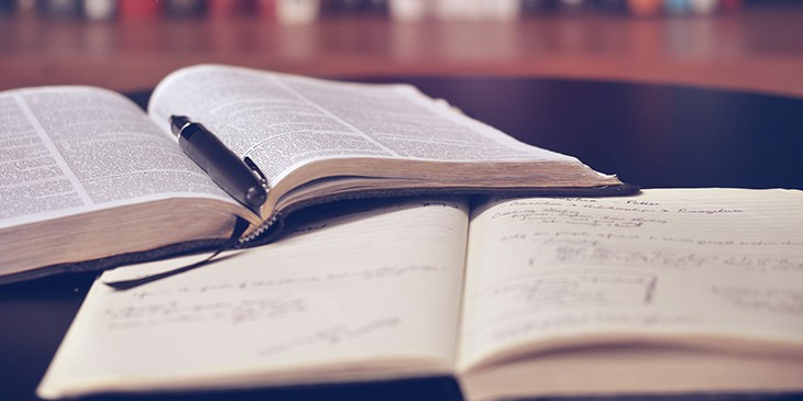Bibliomancia – Conheça o seu futuro através da leitura de livros