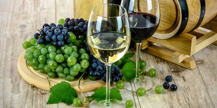 Sonhar com vinho – Coisas boas a caminho!