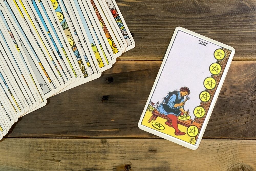 Jogos de Tarot do Amor: jogue online sem pagar nada e consulte-se com  tarólogos em tempo real - Blog Astrocentro