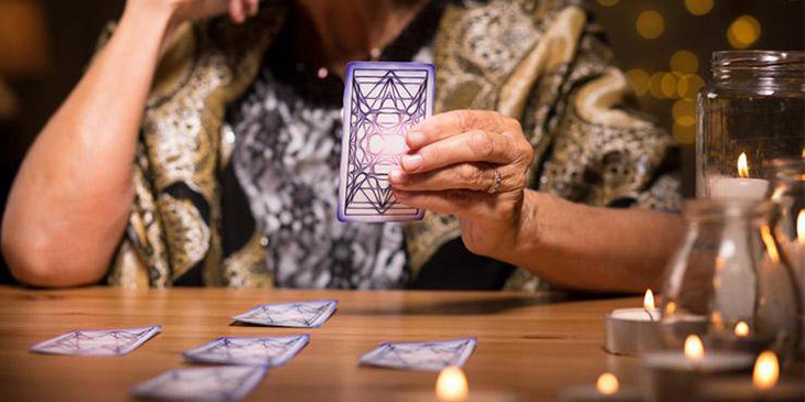 Baralho Cigano Online Gráits - Jogue Tarot Cigano