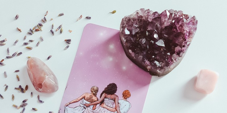 Jogue cartas de Tarot grátis e consiga respostas na hora para dúvidas no  amor e na carreira - Blog Astrocentro