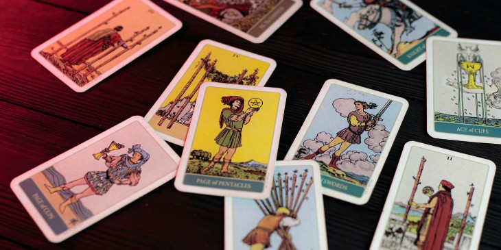 Tarot grátis e muitos outros Oráculos grátis no Vida Tarot