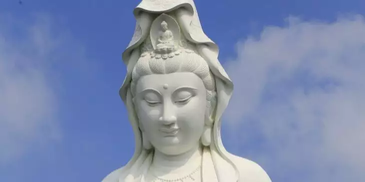 Deusa Kuan Yin: conheça a história e o mantra da deusa da compaixão e misericórdia 